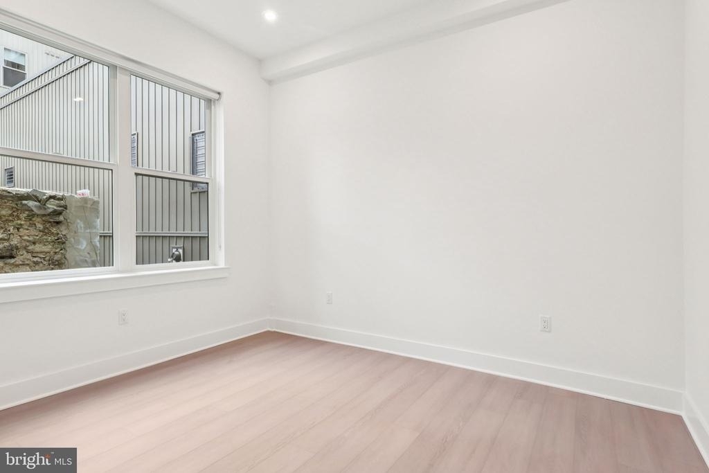 20 W Allens Lane - Photo 17