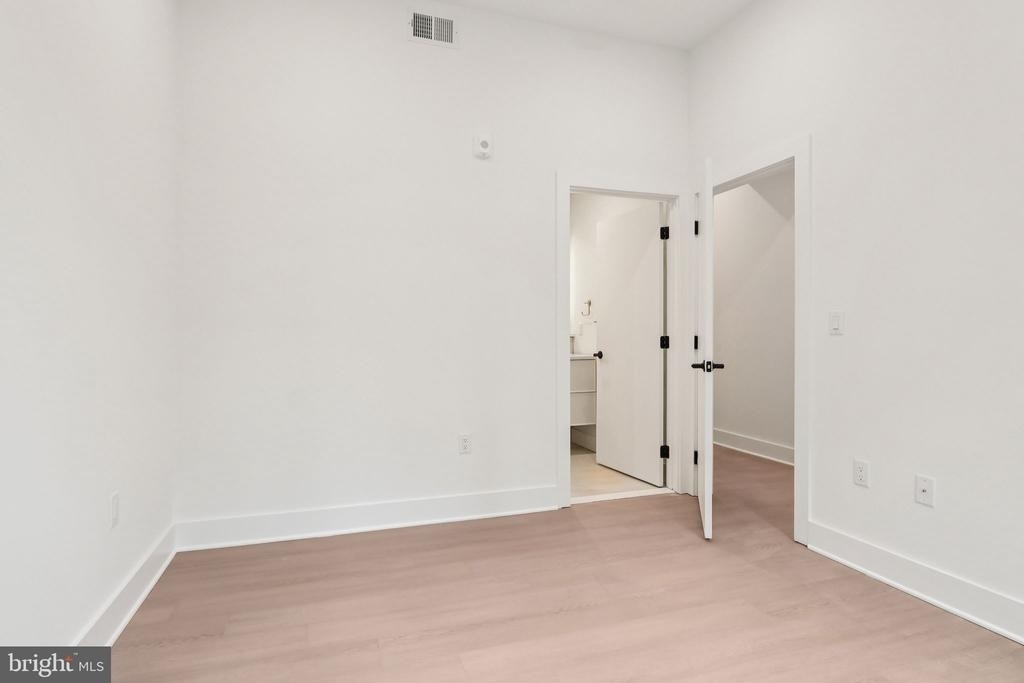 20 W Allens Lane - Photo 18