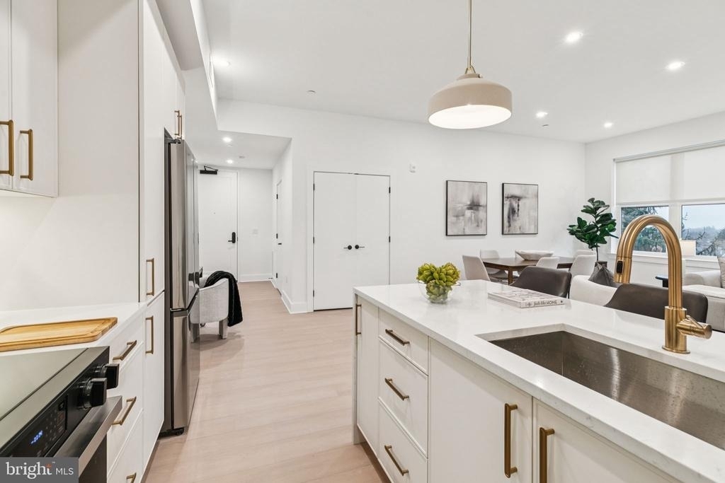 20 W Allens Lane - Photo 27