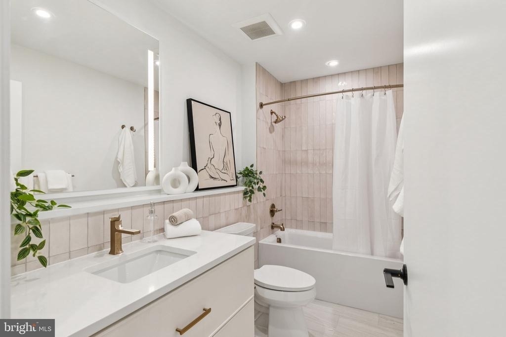 20 W Allens Lane - Photo 8