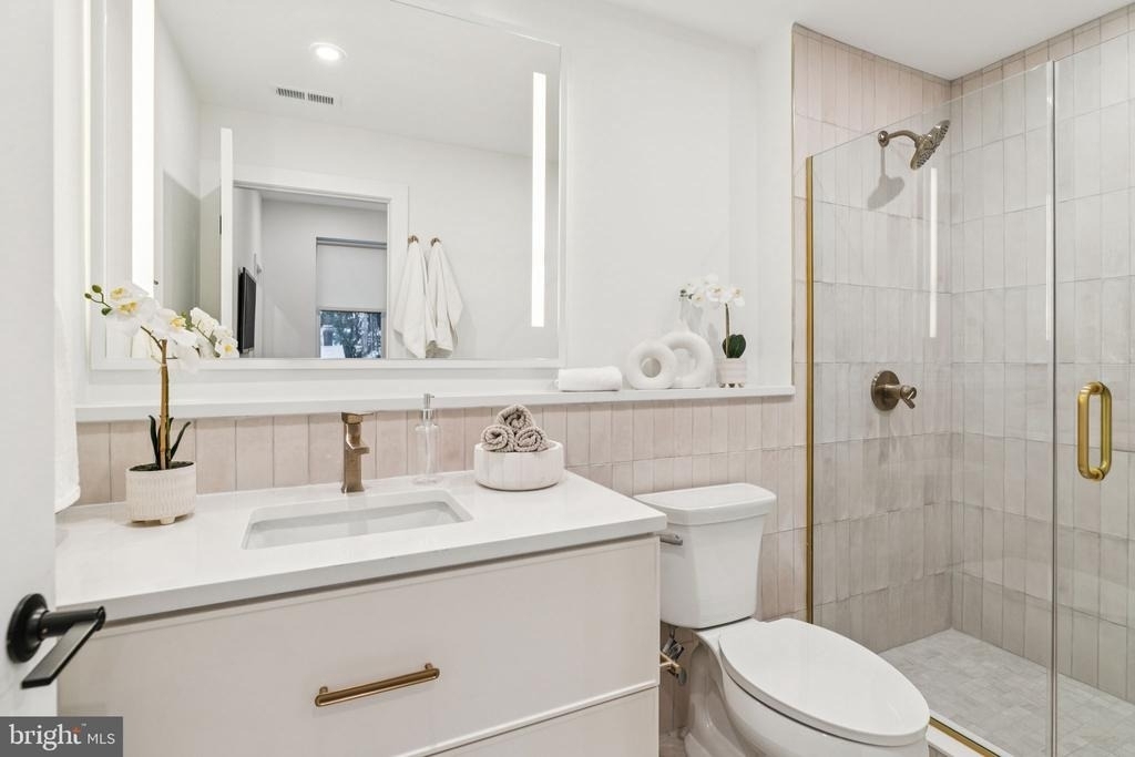 20 W Allens Lane - Photo 23