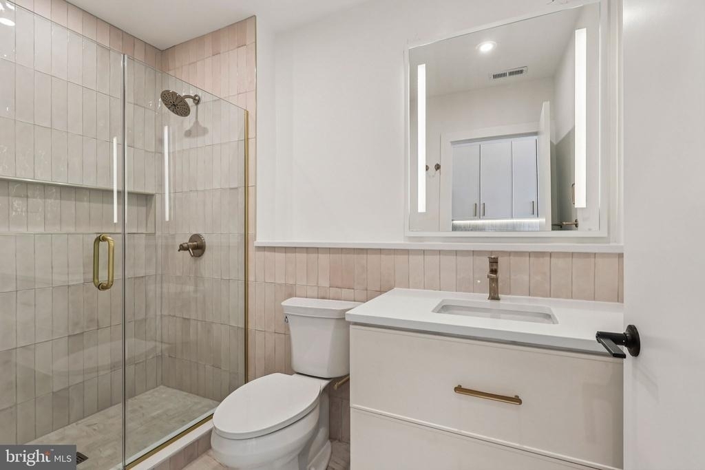 20 W Allens Lane - Photo 11