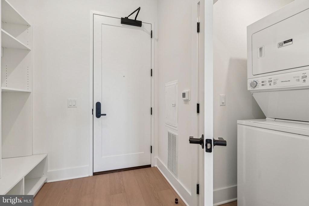 20 W Allens Lane - Photo 10