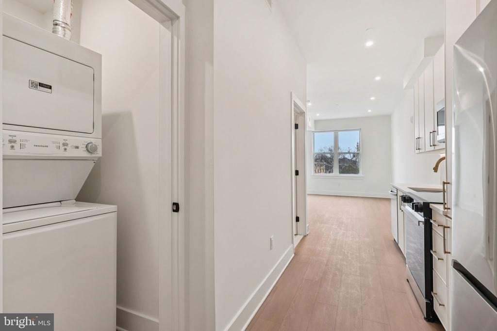 20 W Allens Lane - Photo 6
