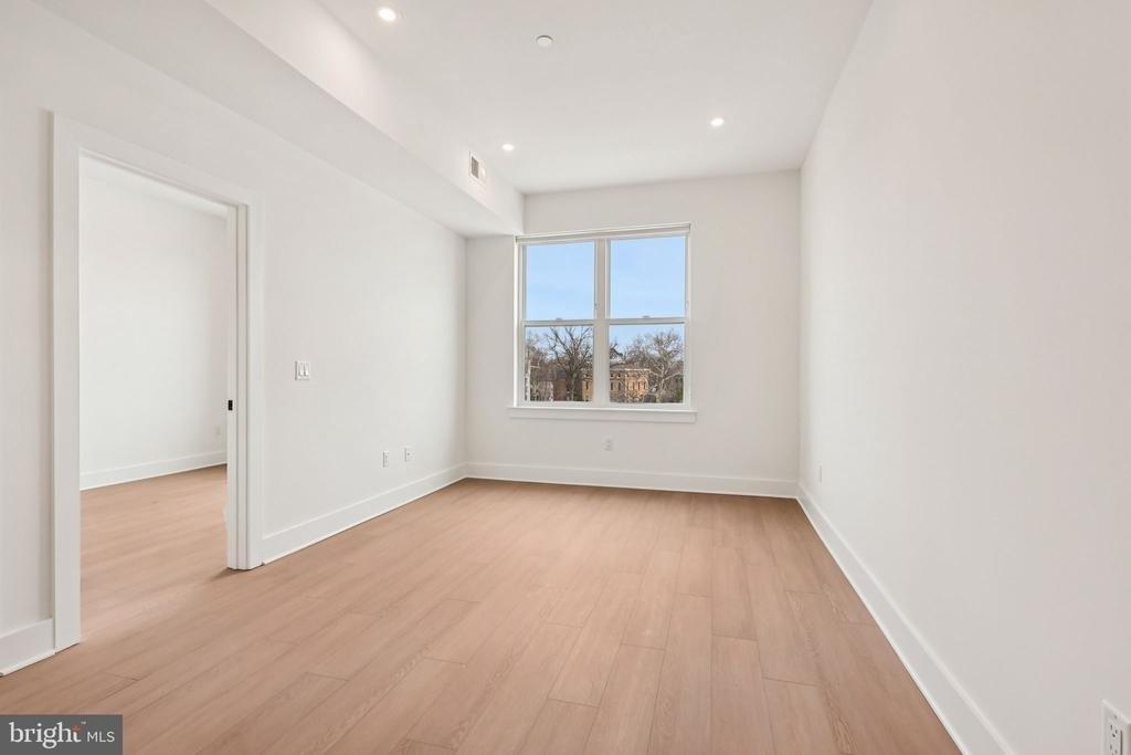 20 W Allens Lane - Photo 9