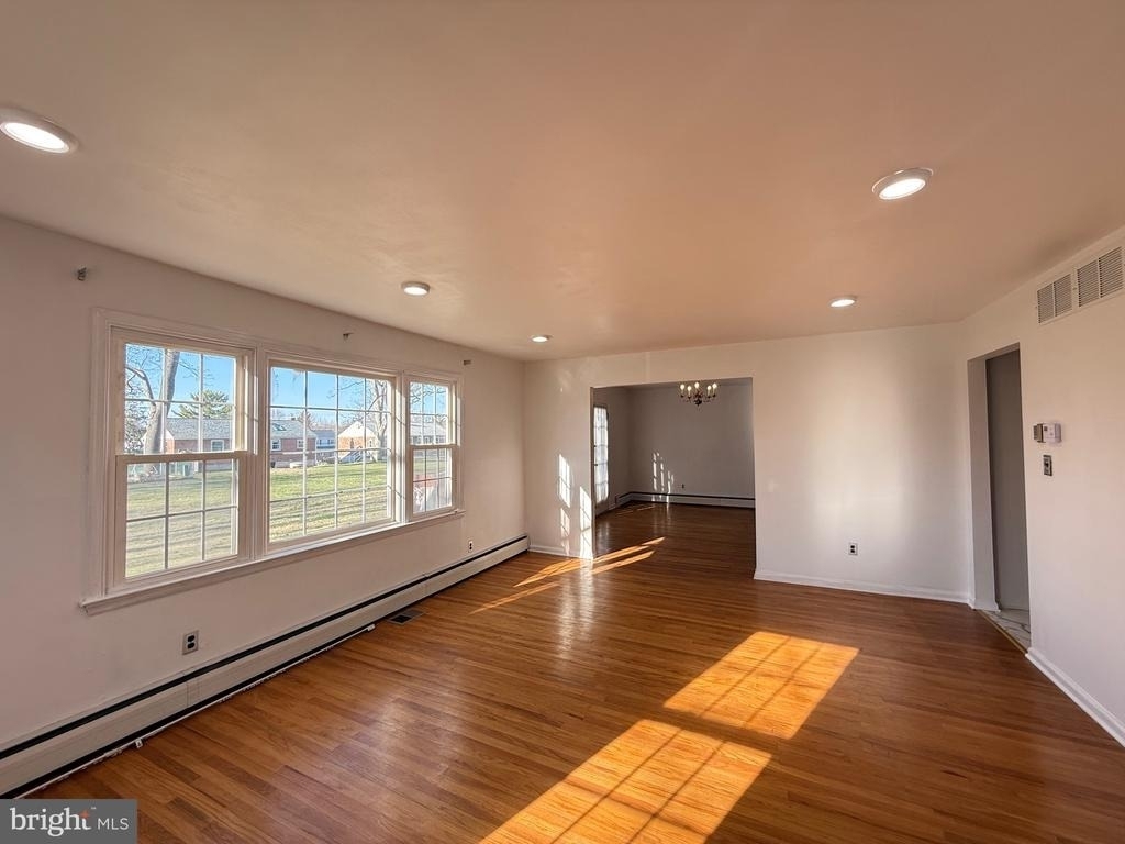 338 Rees Drive - Photo 7