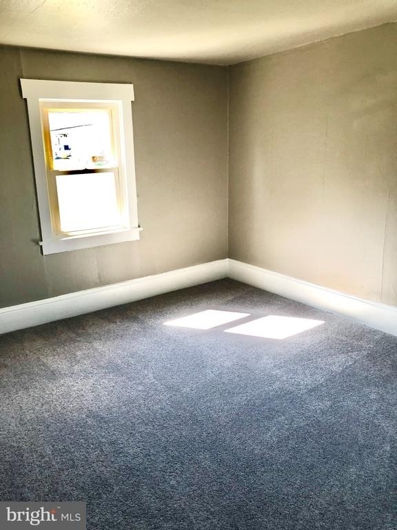4001 Center Avenue - Photo 10