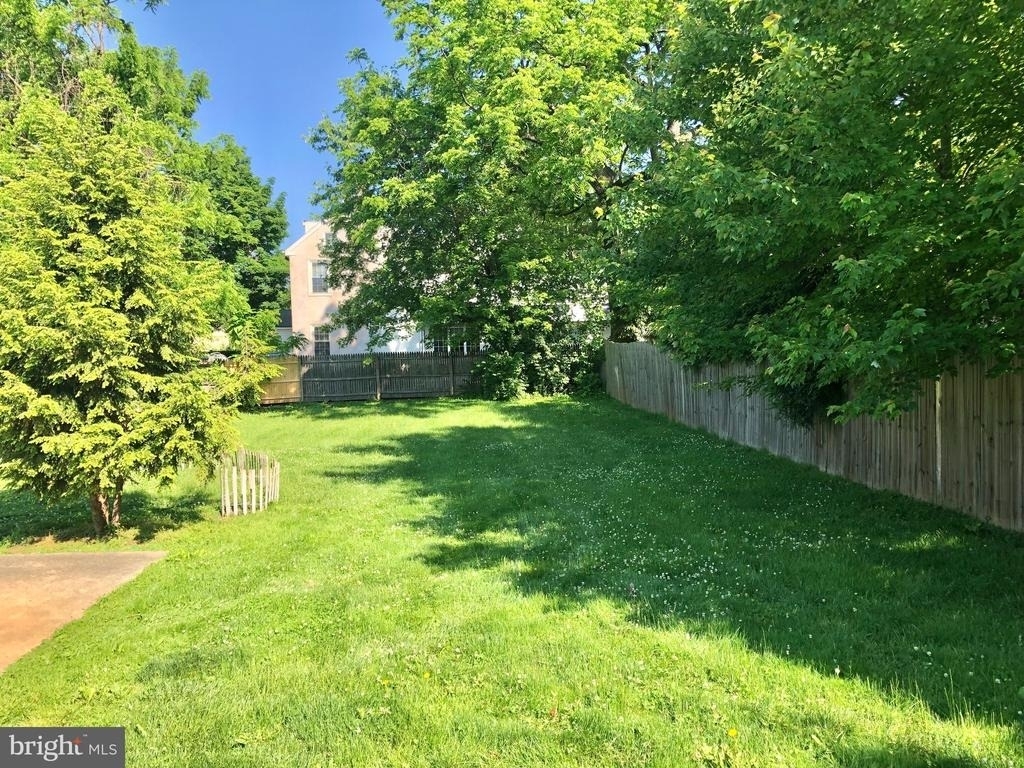 4001 Center Avenue - Photo 1