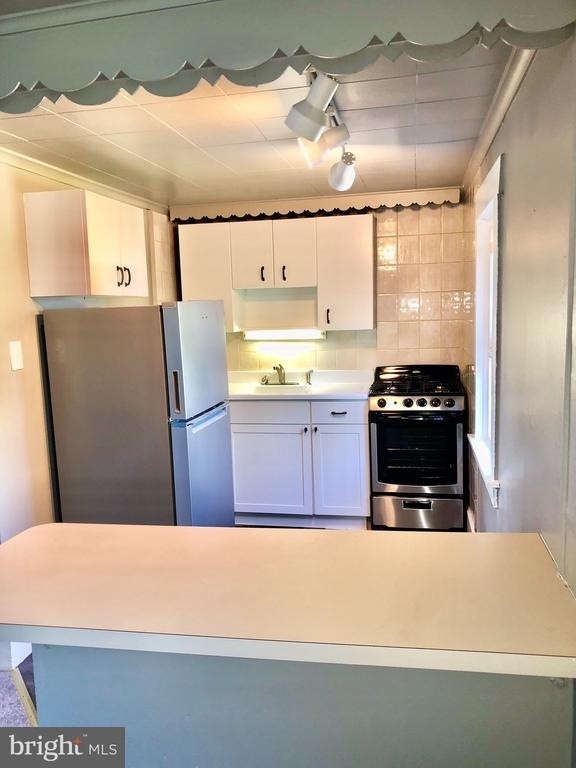 4001 Center Avenue - Photo 3