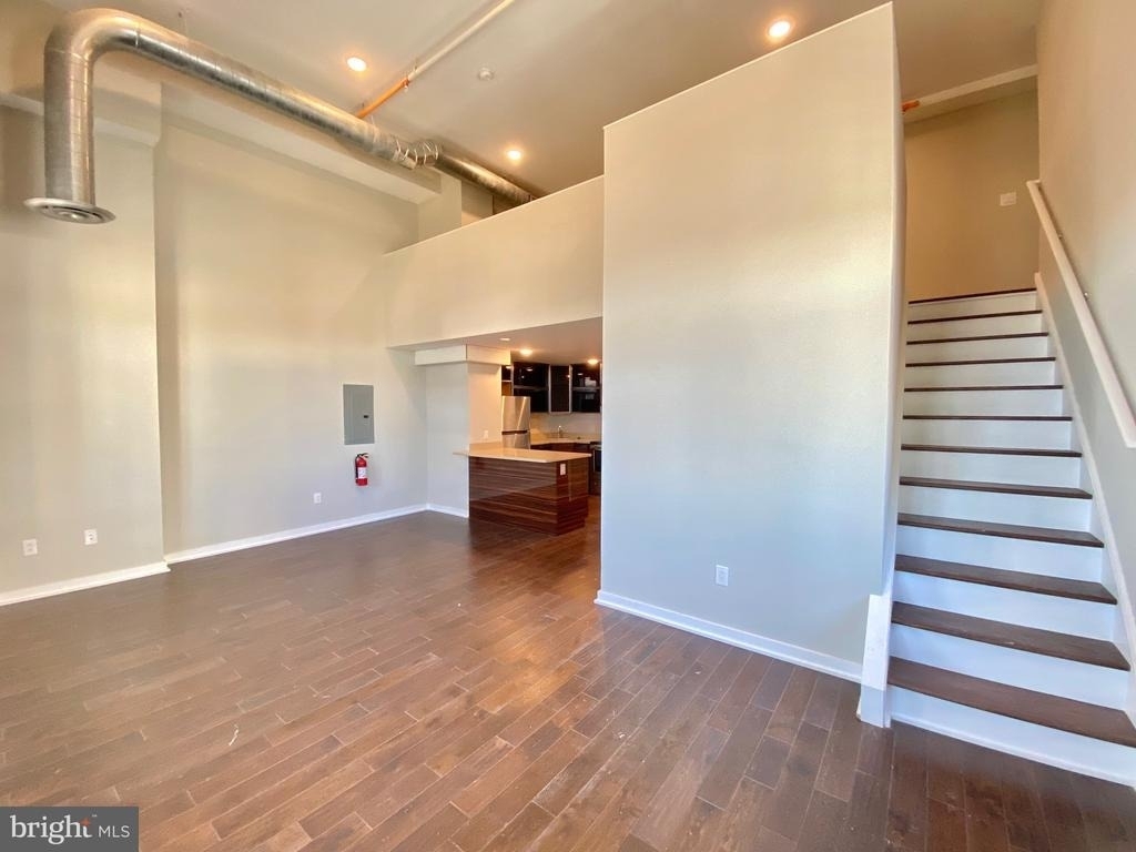 1 W Main Street - Photo 8