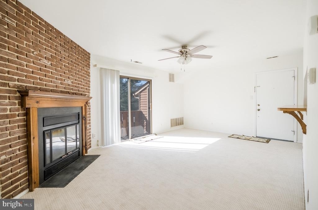 1810 Woodhollow Drive - Photo 3