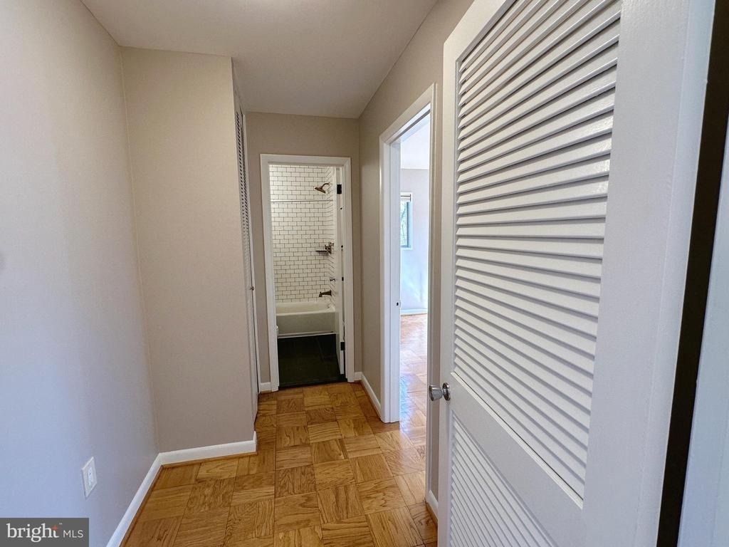 10670 Weymouth Street - Photo 6
