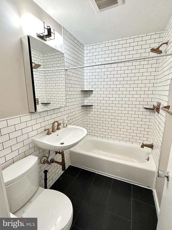 10670 Weymouth Street - Photo 10