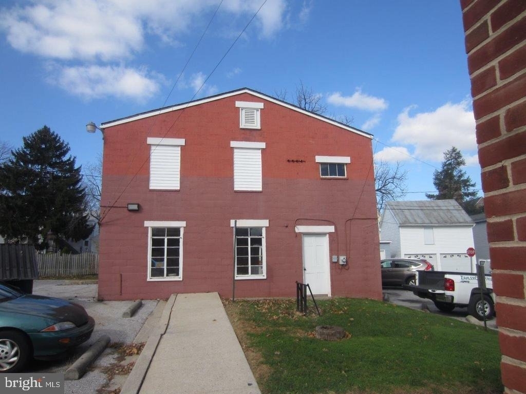 28 Liberty Street - Photo 4