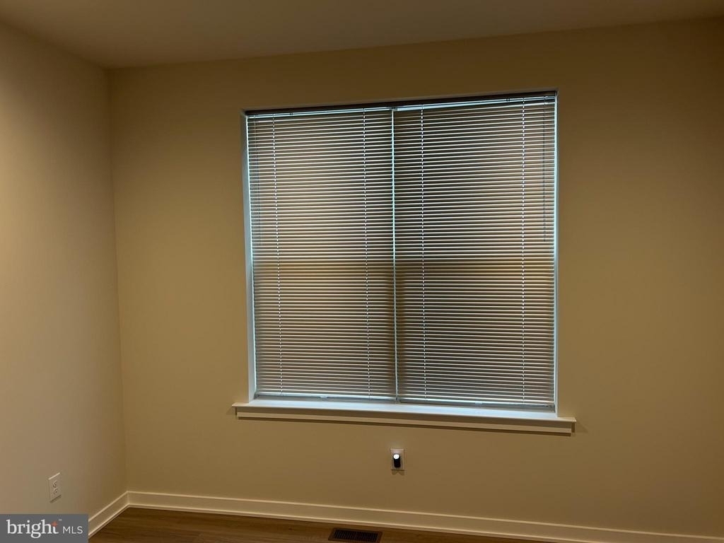 1020 W Lock Road - Photo 4