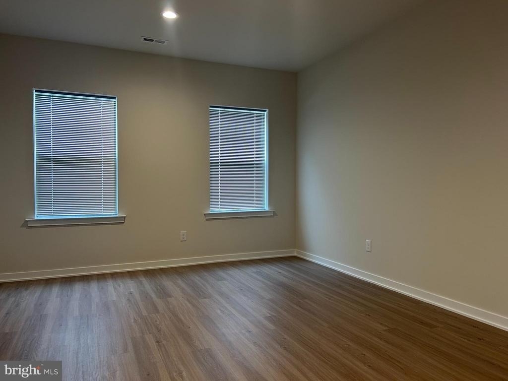 1020 W Lock Road - Photo 5