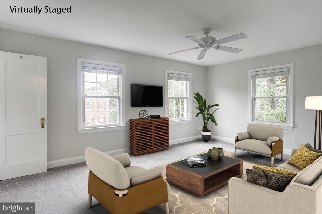 2335 40th Street Nw - Photo 1