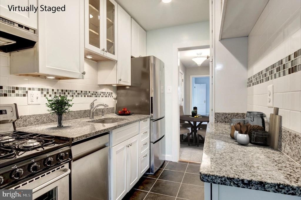 2335 40th Street Nw - Photo 8