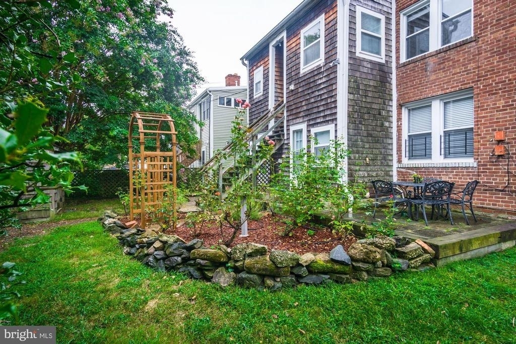 2335 40th Street Nw - Photo 19