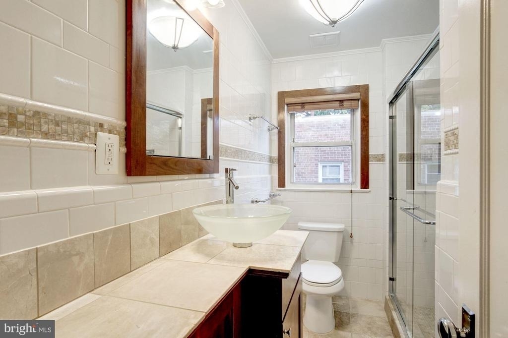 2335 40th Street Nw - Photo 11