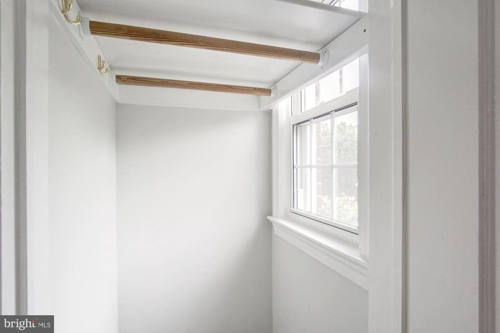 2335 40th Street Nw - Photo 17