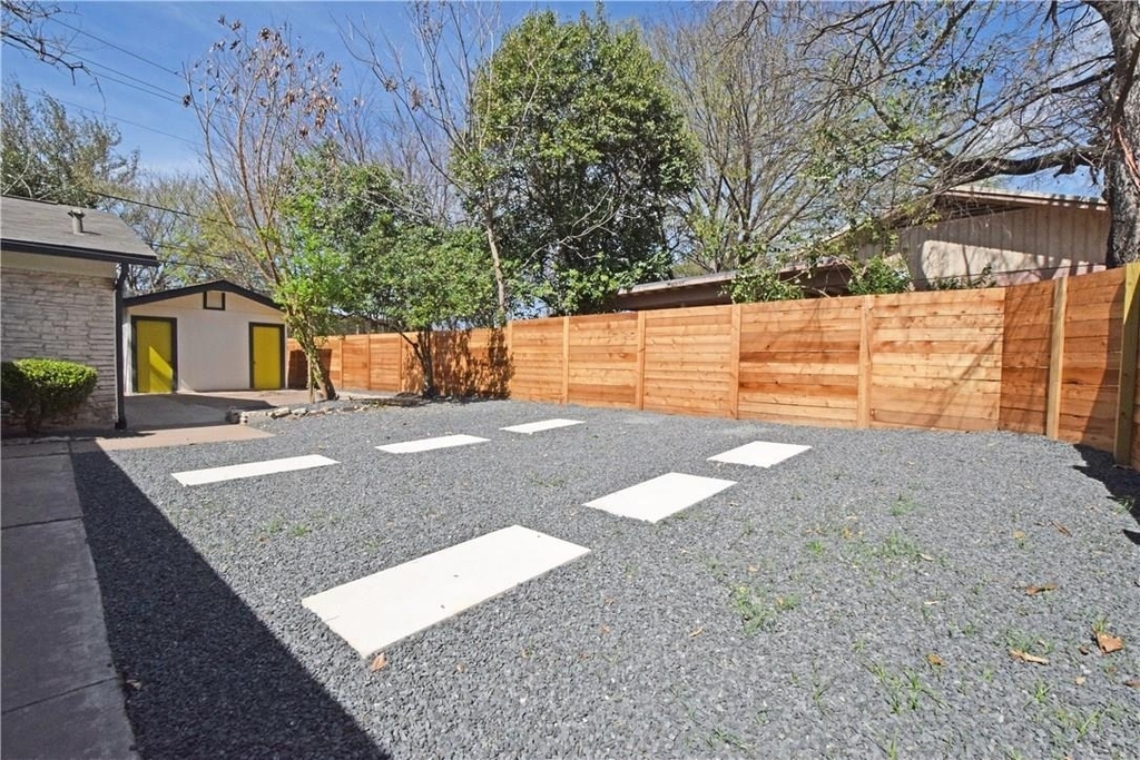 6400 Brookside Dr - Photo 3