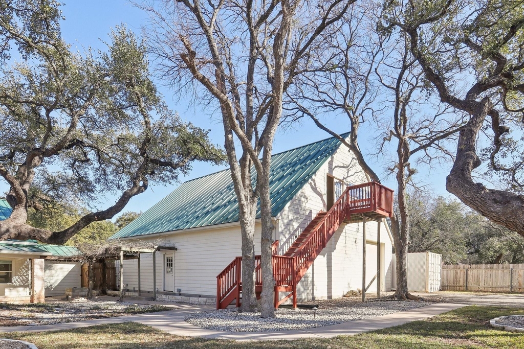 294 Logan Ranch Rd - Photo 3