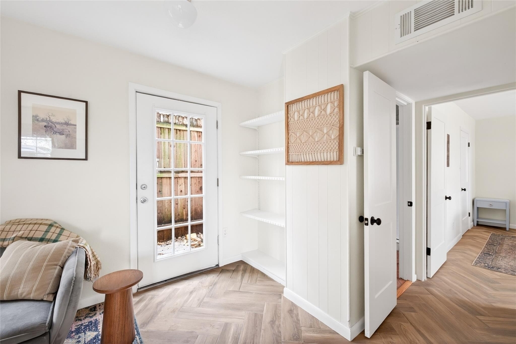 1700 Houston St - Photo 8