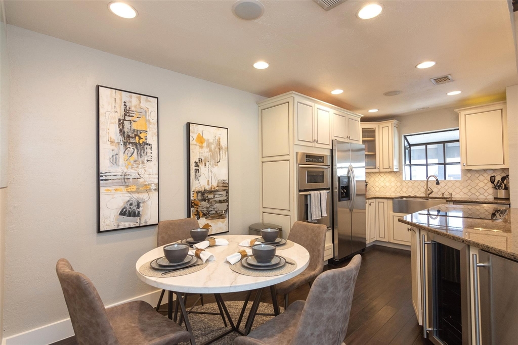 2410 Enfield Rd - Photo 11