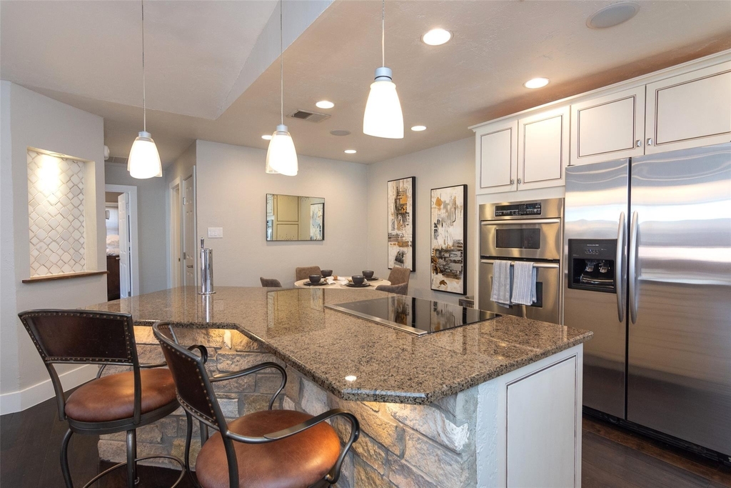 2410 Enfield Rd - Photo 18