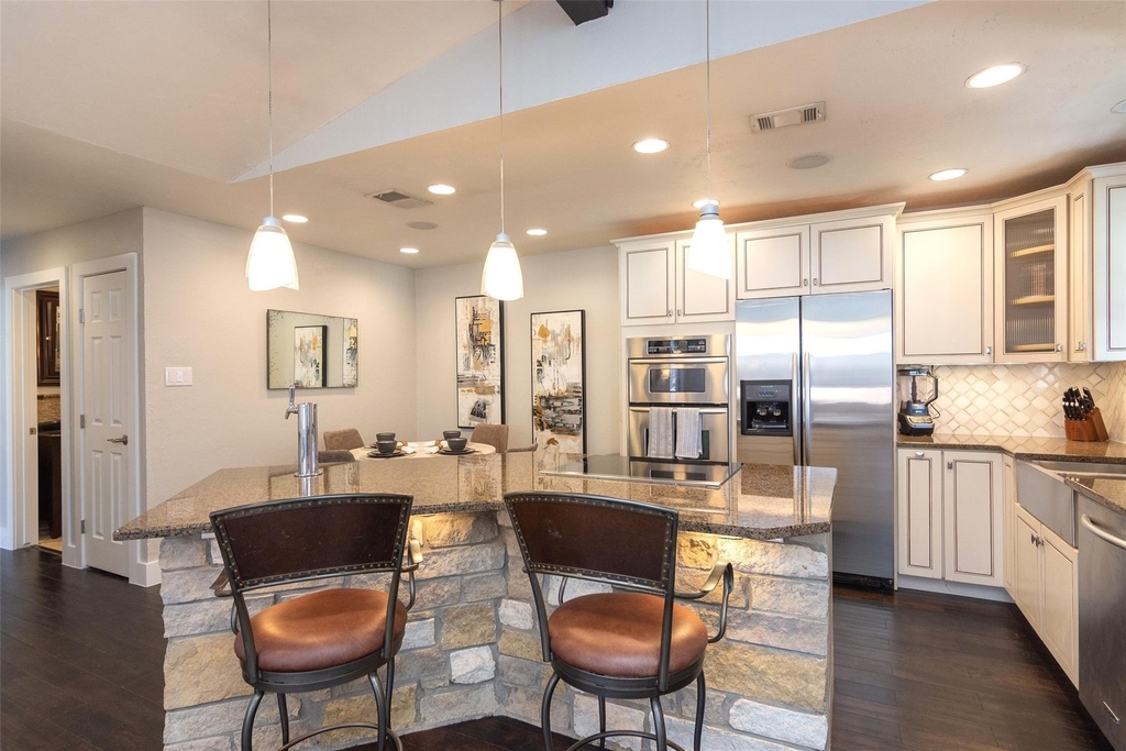 2410 Enfield Rd - Photo 13