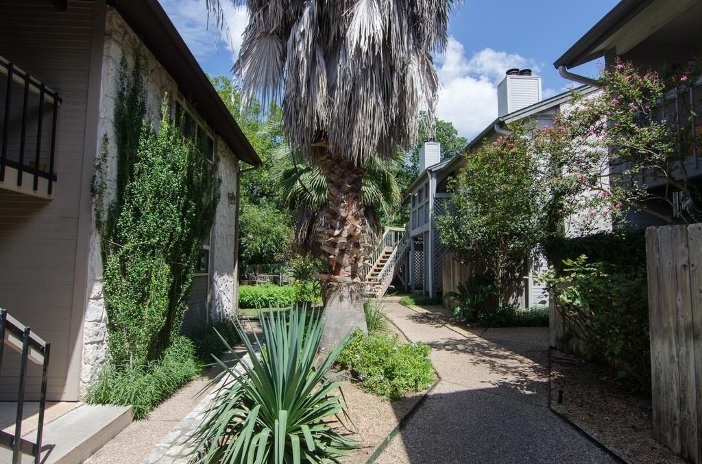 2410 Enfield Rd - Photo 1