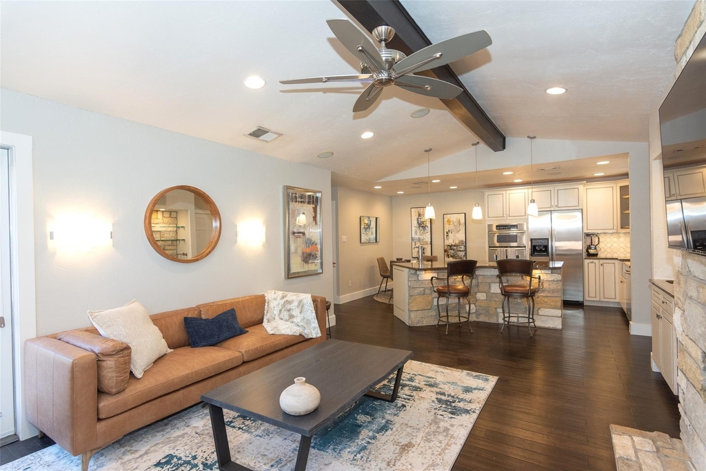 2410 Enfield Rd - Photo 4