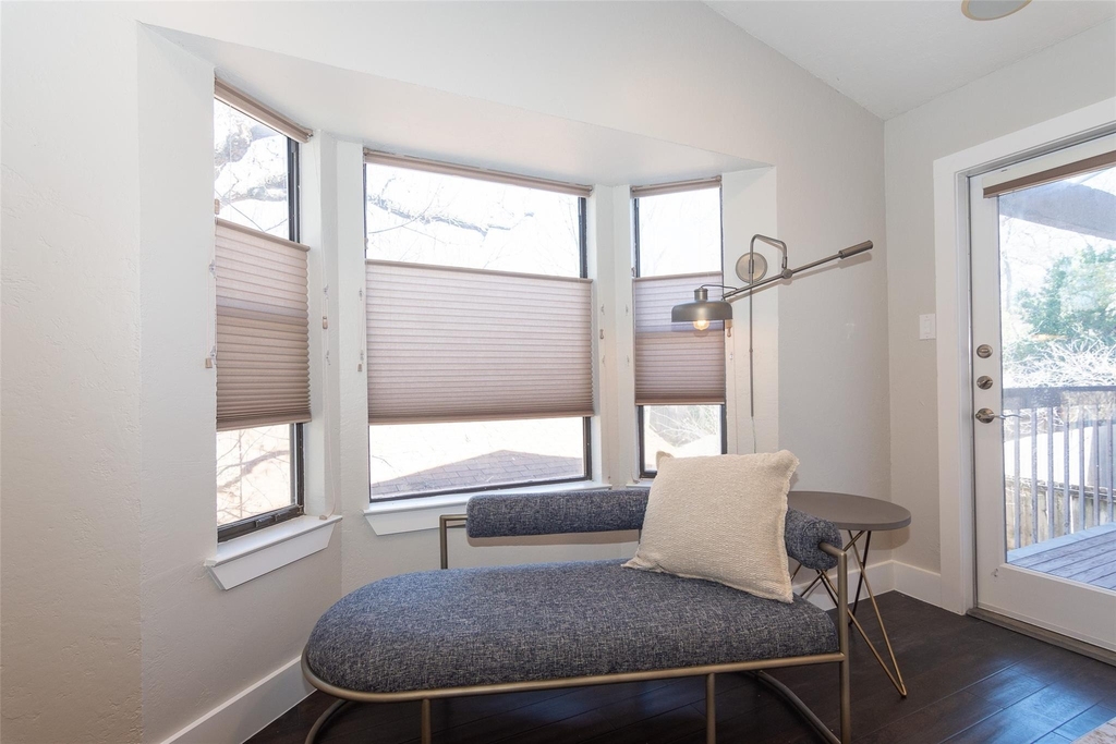 2410 Enfield Rd - Photo 21