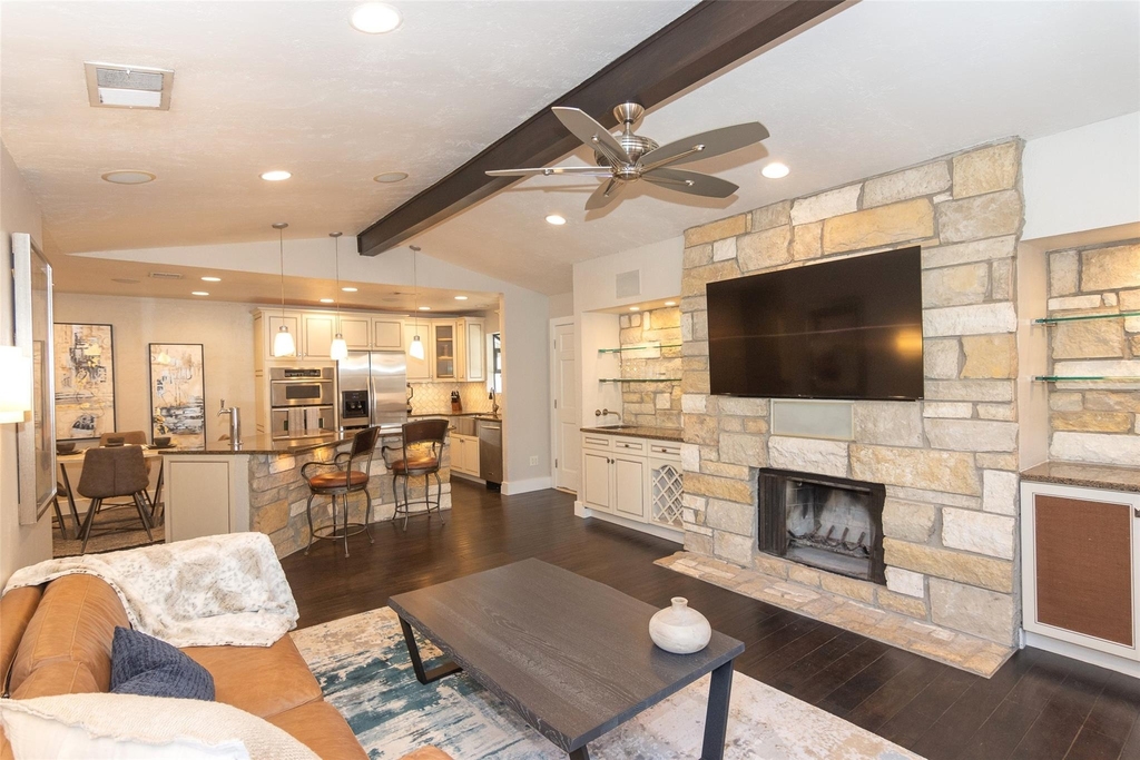 2410 Enfield Rd - Photo 5