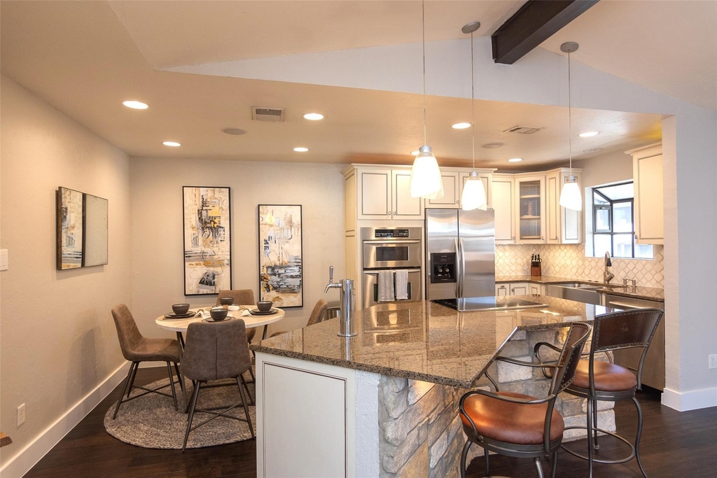 2410 Enfield Rd - Photo 14