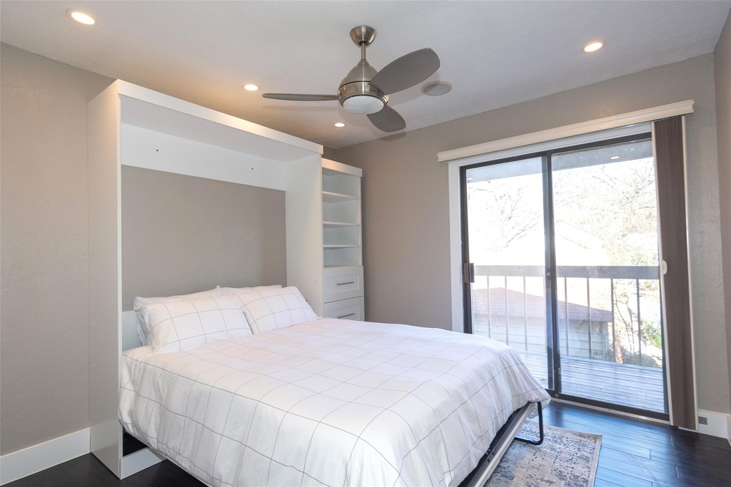 2410 Enfield Rd - Photo 30