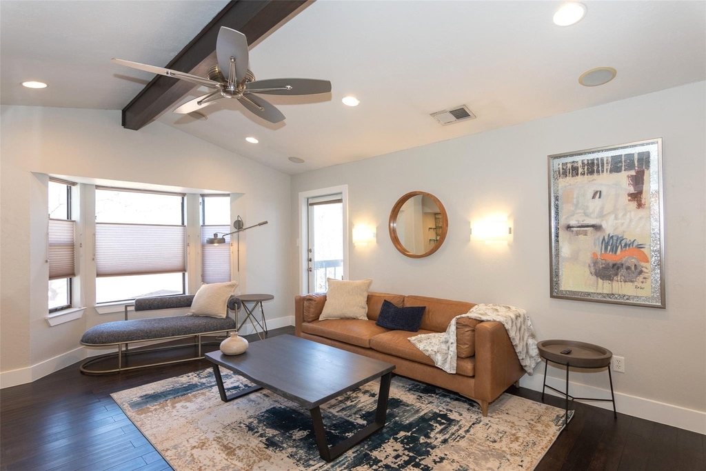 2410 Enfield Rd - Photo 7