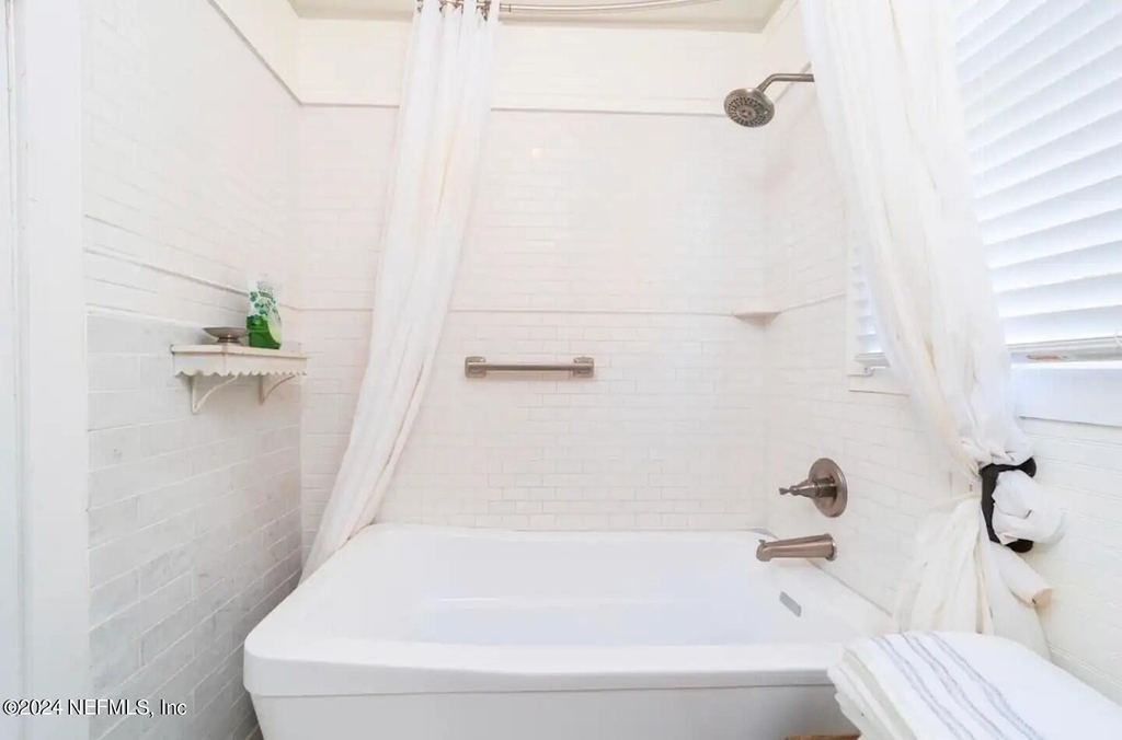 251 Charlotte Street - Photo 11