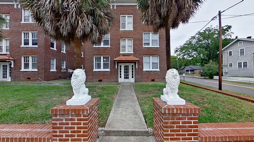 2619 College Street - Photo 1