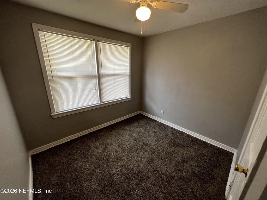 5035 Campenella Drive - Photo 6