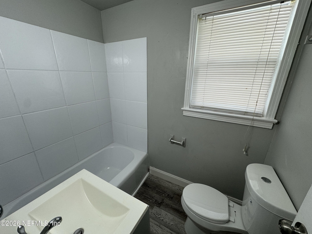 5035 Campenella Drive - Photo 9