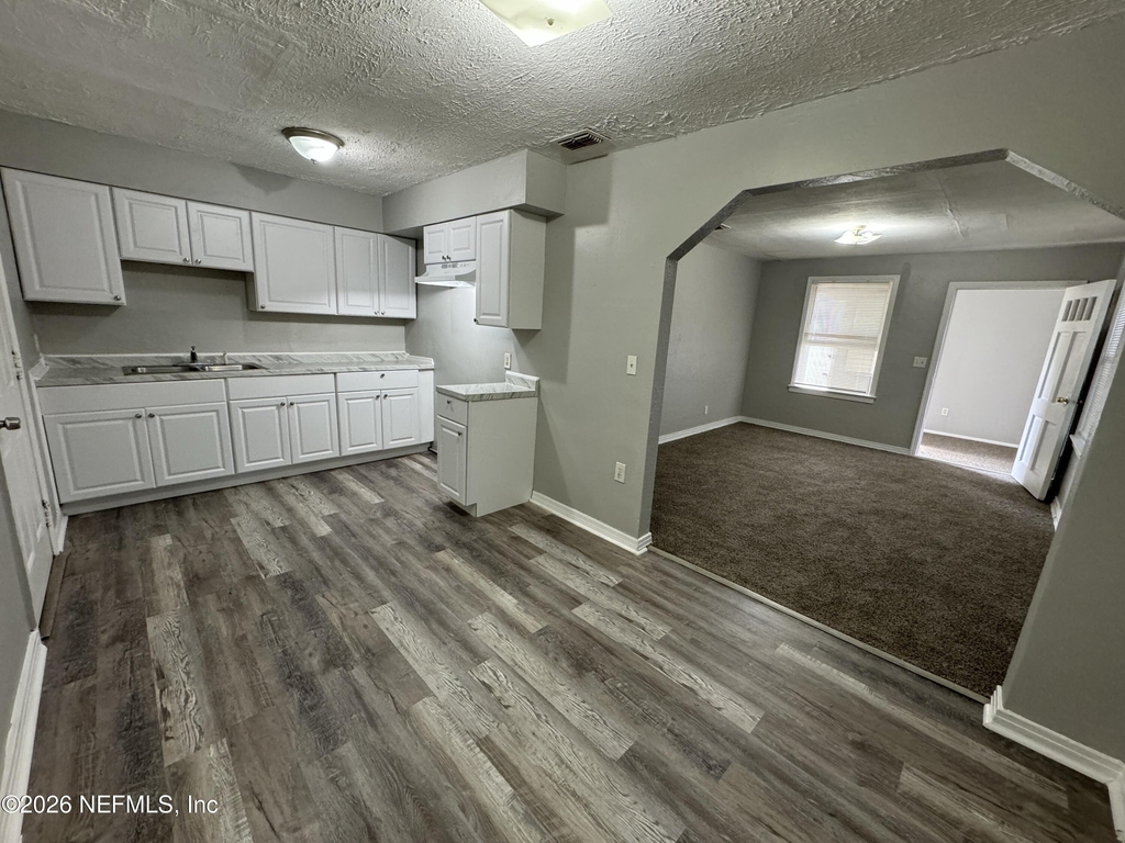 5035 Campenella Drive - Photo 4