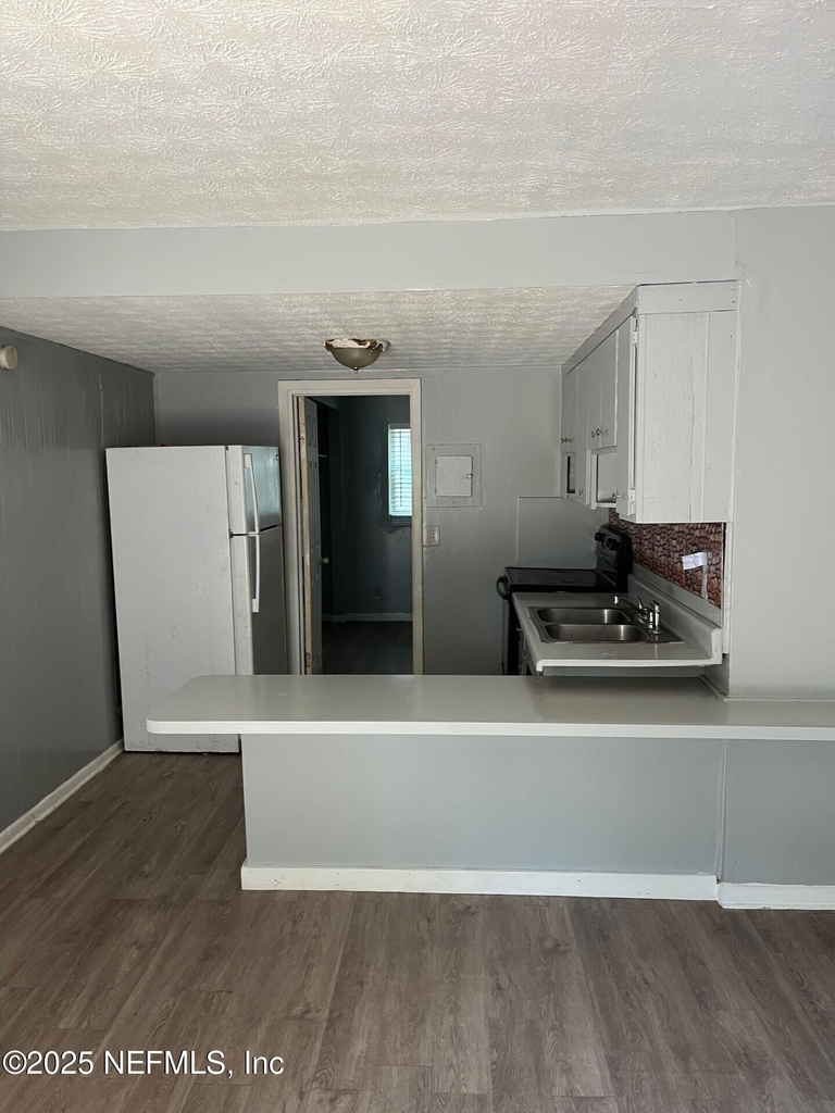 5844 Justina Court - Photo 3