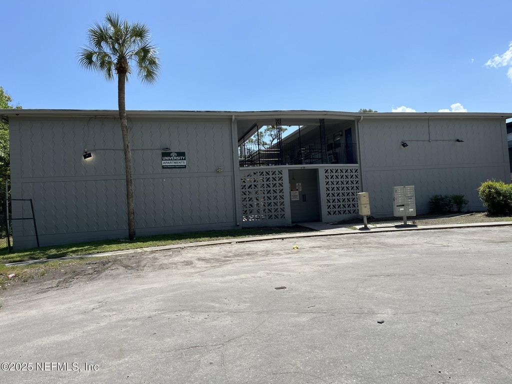 5844 Justina Court - Photo 0