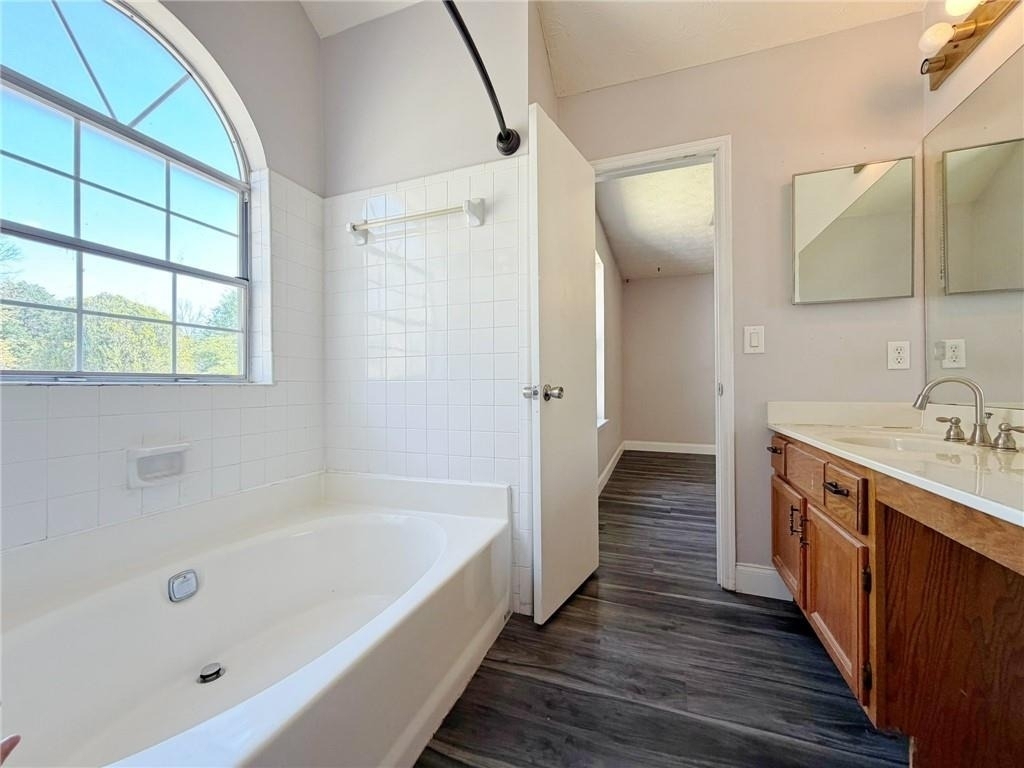 2901 Inverloch Circle - Photo 32