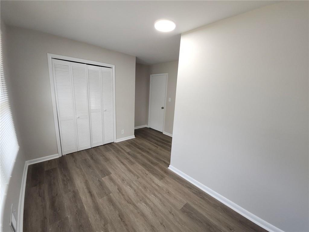 5370 Longmeadow Lane - Photo 7