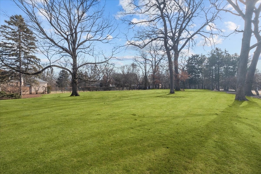 255 N Green Bay Road - Photo 59