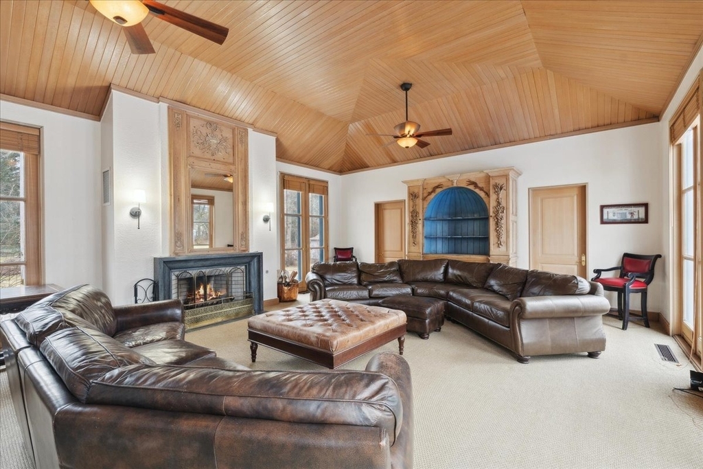 255 N Green Bay Road - Photo 63