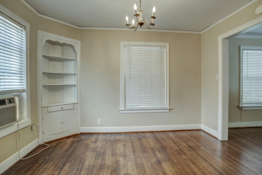 1935 Richmond Avenue - Photo 2